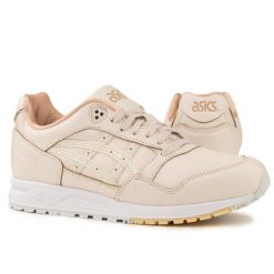 Buty damskie sportowe sneakersy Asics GELSAGA. Białe obuwie sportowe Asics, bez zapięcia, trekkingowe. W wyprzedaży za 269.00 zł.