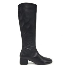 Kozaki Vagabond Shoemakers. Czarne kozaki Vagabond Shoemakers, bez obcasa, na słupku, bez zapięcia. Za 1,089.00 zł.