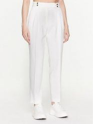 NAF NAF Spodnie materiałowe Efonda XENP57 Écru Regular Fit. Spodnie materiałowe NAF NAF, bez wzorów, z materiału. Za 159.99 zł.