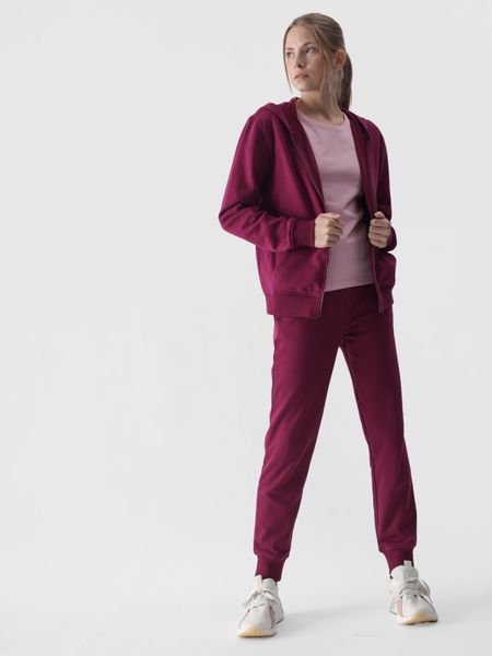 4F Spodnie dresowe joggery damskie - fioletowe XS. Fioletowe spodnie dresowe 4f, l, bez wzorów, z bawełny. W wyprzedaży za 79.99 zł.