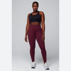 Damskie legginsy z wysokim stanem Fabletics Define. Czerwone legginsy FABLETICS, xl, bez wzorów, z elastanu, z podwyższonym stanem. Za 297.55 zł.