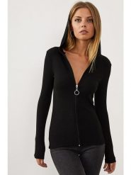 Milan Kiss Bluzka w kolorze czarnym rozmiar: S. Czarne bluzki Milan Kiss, s, bez wzorów, bez kołnierzyka, bez ramiączek. Za 92.21 zł.
