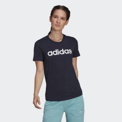 T-shirt damski z logo adidas Essentials. Białe t-shirty Adidas, xl, bez wzorów, bez kołnierzyka, bez ramiączek. Za 90.00 zł.