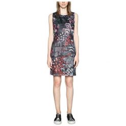 Desigual Sukienka damska Vest Casey 18SWVK42 2000 (rozmiar M). Spódnice Desigual, m, bez wzorów, bez kołnierzyka, bez ramiączek. W wyprzedaży za 192.00 zł.