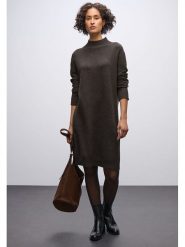 Street One Sukienka dzianinowa w kolorze brązowym rozmiar: 44. Brązowe sukienki Street One, na co dzień, bez wzorów, z dzianiny, street, bez kołnierzyka, bez ramiączek, midi, proste. Za 183.59 zł.