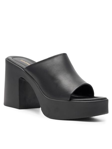 DeeZee Klapki H85819-1 Czarny. Czarne klapki DeeZee, bez wzorów, z syntetyku, bez obcasa. Za 73.99 zł.