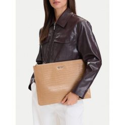 Etui na laptopa Nine West. Brązowe torby na laptopa Nine West, bez wzorów. Za 99.99 zł.