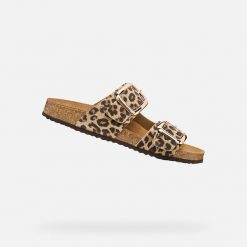 Sandały GEOX D BRIONIA R Nadruk zwierzęcy. Brązowe sandały Geox, bez wzorów, z materiału, bez obcasa, bez zapięcia. Za 292.99 zł.
