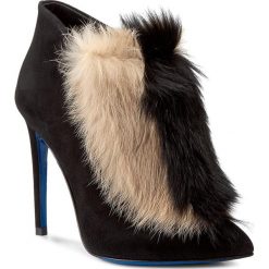 Botki LORIBLU - 8I MT1147 MC Camoscio Nero/Lap.Beige/Nero. Czarne botki Loriblu, bez wzorów, ze skóry, bez obcasa, bez zapięcia. W wyprzedaży za 1,069.00 zł.