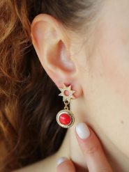 Pierres delicates Pozłacane kolczyki-wkrętki z cyrkoniami rozmiar: onesize. Pomarańczowe kolczyki Pierres delicates, z cyrkonią, pozłacane. Za 43.99 zł.