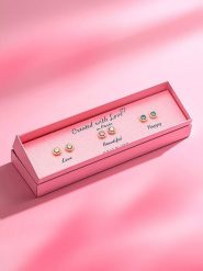 Created with Love 3-częściowy zestaw kolczyków-wkrętek "Forever" z cyrkoniami rozmiar: onesize. Niebieskie kolczyki Created with Love, z cyrkonią, z mosiądzu. Za 56.99 zł.