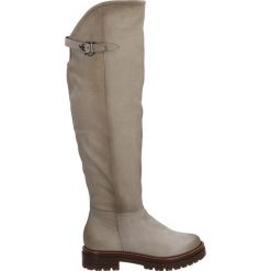 BEŻOWE KOZAKI M83310 OPALE. Brązowe kozaki Venezia, z nubiku, bez obcasa, bez zapięcia. Za 559.00 zł.