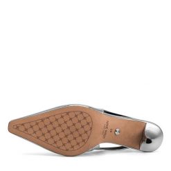 Sandały Nine West. Szare sandały Nine West, bez wzorów, bez obcasa, na szpilce, bez zapięcia. Za 249.99 zł.