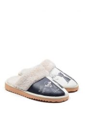 Goby Kapcie w kolorze biało-czarnym rozmiar: 42. Białe obuwie domowe Goby, bez wzorów, z materiału, z okrągłym noskiem, bez zapięcia. Za 113.63 zł.