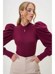 Trend Alaçatı Stili Bluzka w kolorze fioletowym rozmiar: M. Różowe bluzki Trend Alaçatı Stili, m, bez wzorów, bez kołnierzyka, bez ramiączek. Za 52.42 zł.