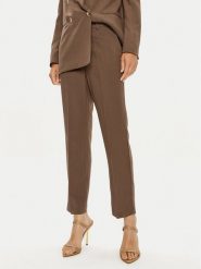 ViCOLO Spodnie materiałowe TB1564 Brązowy Regular Fit. Brązowe spodnie materiałowe ViCOLO, xs, bez wzorów, z materiału. Za 219.99 zł.