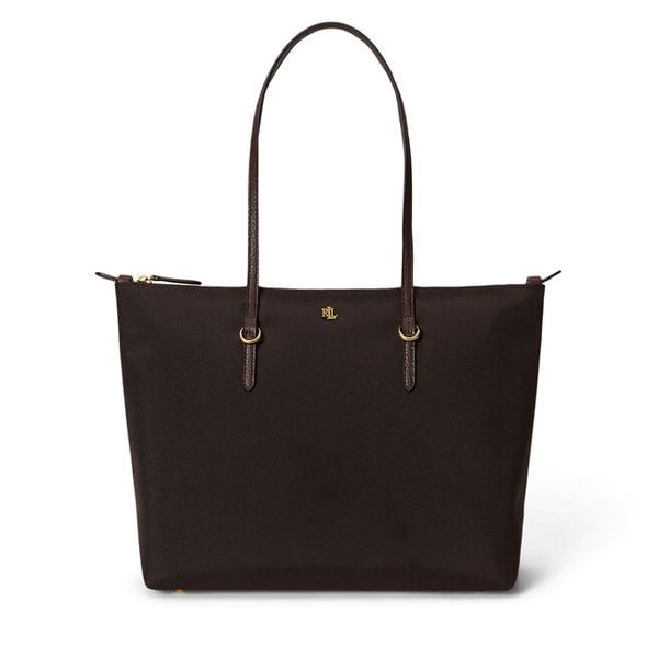 Torebka LAUREN RALPH LAUREN. Brązowe torebki klasyczne Lauren Ralph Lauren, bez wzorów, bez dodatków. Za 639.99 zł.