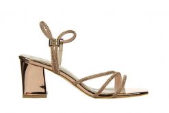 Sandały Bayla-187 ELLA-1705 Rose Mirror 187189, Różowe Złoto, Skóra ekologiczna - 37. Czerwone sandały Bayla, z aplikacjami, z lakierowanej skóry, bez obcasa, na obcasie, bez zapięcia. W wyprzedaży za 224.99 zł.