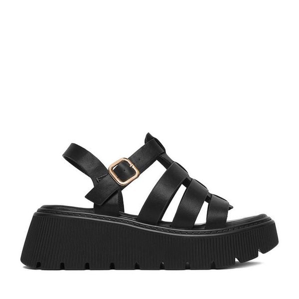 Sandały JENNY. Czarne sandały Jenny, bez wzorów, bez obcasa, na płaskiej podeszwie, bez zapięcia. Za 129.99 zł.