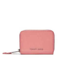 Mały Portfel Damski Tommy Jeans. Czerwone portfele Tommy Jeans, bez wzorów, z jeansu. Za 109.99 zł.