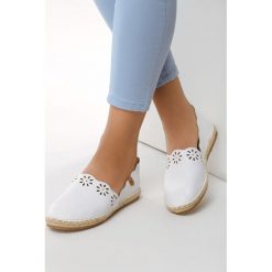Białe Espadryle Undefeatability. Białe espadryle Born2be, z aplikacjami, bez obcasa, na płaskiej podeszwie, bez zapięcia. Za 79.99 zł.