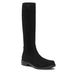 Kozaki Caprice. Czarne kozaki Caprice, bez obcasa, na płaskiej podeszwie, bez zapięcia. Za 379.99 zł.