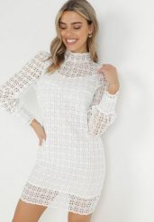 Biała Sukienka Pudełkowa z Golfem Ohanir. Białe sukienki Born2be, na imprezę, m, bez wzorów, z koronki, bez kołnierzyka, bez ramiączek, mini. Za 29.99 zł.