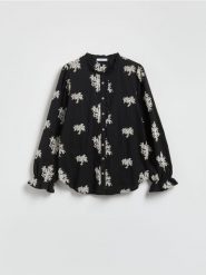 Wzorzysta koszula z haftem - czarny. Czarne koszule Reserved, l, bez wzorów, z bawełny, bez kołnierzyka, bez ramiączek. Za 149.99 zł.