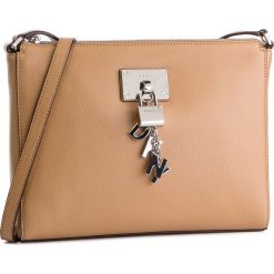 Torebka DKNY - Elissa R84EH927 Latte LAT. Brązowe listonoszki DKNY, z aplikacjami, ze skóry, bez dodatków. W wyprzedaży za 429.00 zł.
