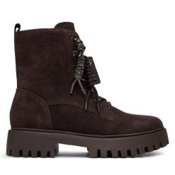 Trapery Guess. Brązowe trapery i śniegowce Guess. Za 674.99 zł.