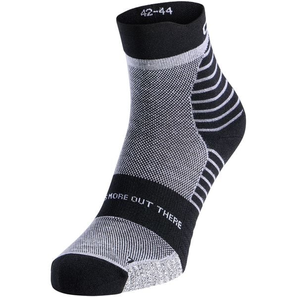 Skarpetki UNI ODLO Socks quarter PERFORMANCE MERINO TRAIL. Czarne skarpety Odlo, bez wzorów, z elastanu. Za 106.50 zł.
