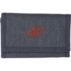 Portfel PRT001 - ciemny granat. Portfele 4f, bez wzorów. W wyprzedaży za 39.99 zł.