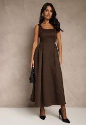 Brązowa Sukienka o Rozkloszowanym Kroju na Szerokich Ramiączkach Retelina. Brązowe sukienki Renee, na imprezę, l, bez wzorów, eleganckie, bez kołnierzyka, bez ramiączek, maxi, rozkloszowane. Za 159.99 zł.
