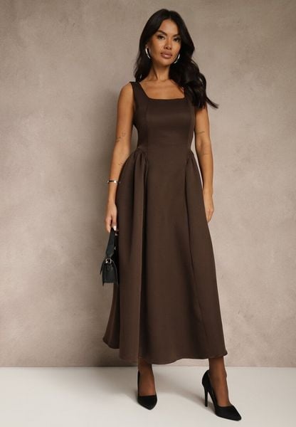 Brązowa Sukienka o Rozkloszowanym Kroju na Szerokich Ramiączkach Retelina. Brązowe sukienki Renee, na imprezę, l, bez wzorów, eleganckie, bez kołnierzyka, bez ramiączek, maxi, rozkloszowane. Za 159.99 zł.