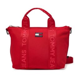 Torebka Tommy Jeans. Czerwone torebki klasyczne Tommy Jeans, bez wzorów, z jeansu, bez dodatków. Za 209.99 zł.