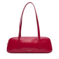 Torebka Calvin Klein. Czerwone torebki klasyczne Calvin Klein, bez wzorów, bez dodatków. Za 489.99 zł.
