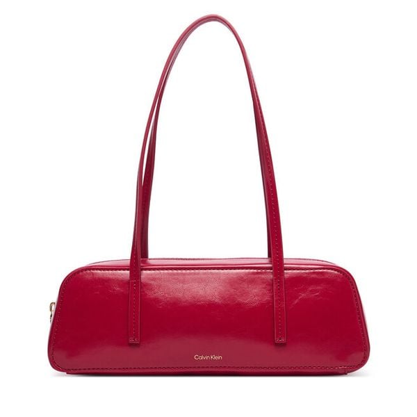 Torebka Calvin Klein. Czerwone torebki klasyczne Calvin Klein, bez wzorów, bez dodatków. Za 489.99 zł.