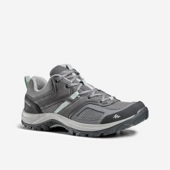 Buty turystyczne damskie Quechua MH100 niskie. Szare trekkingi QUECHUA, z kauczuku, trekkingowe. Za 179.99 zł.