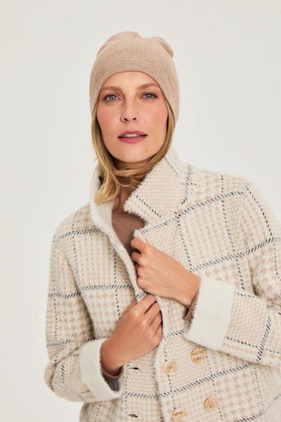 Czapka beanie beżowa. Brązowe czapki MOODO, bez wzorów, z poliamidu. Za 39.99 zł.