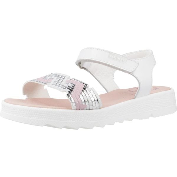 Sandały PABLOSKY 431100P Biały. Białe sandały PABLOSKY, bez wzorów, ze skóry, bez obcasa, bez zapięcia. Za 232.99 zł.