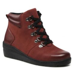 Trzewiki Go Soft. Czerwone botki GO SOFT, bez wzorów, bez obcasa, na koturnie, bez zapięcia. Za 249.99 zł.