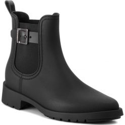 Kalosze MARC O'POLO - 808 15067701 800 Black 990. Czarne kalosze Marc O'Polo, bez wzorów, z materiału. W wyprzedaży za 269.00 zł.