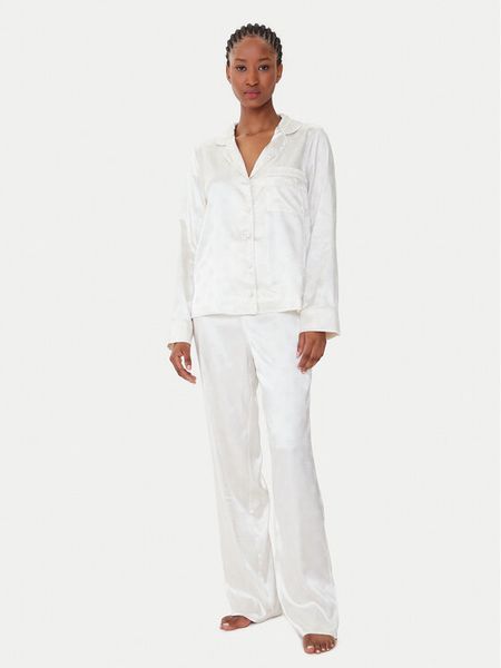 Guess Piżama O5BX05 W4732 Écru Regular Fit. Piżamy Guess, z aplikacjami, z satyny, bez ramiączek. Za 299.99 zł.