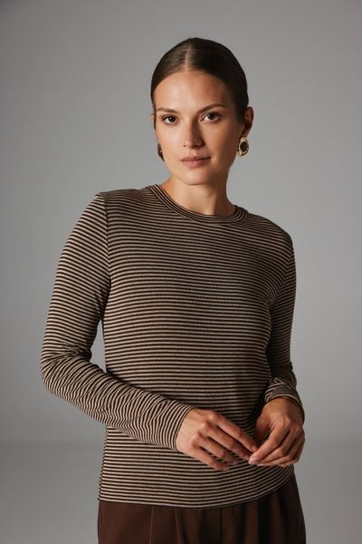 BLUZKA REYA BRĄZ- TAUPE XS - Flawless. Brązowe bluzki Flawless, xs, bez wzorów, z wiskozy, bez kołnierzyka, bez ramiączek. Za 259.00 zł.