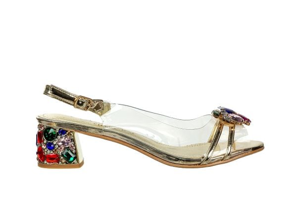 Sandały Laura Vita Mily 01 Or 202053, Złoty, Skóra naturalna - 36. Żółte sandały Laura Vita, bez wzorów, z materiału, eleganckie, bez obcasa, na obcasie, bez zapięcia. W wyprzedaży za 134.10 zł.