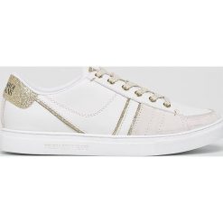 Trussardi Jeans - Buty. Białe obuwie sportowe Trussardi Jeans, z gumy, bez zapięcia. W wyprzedaży za 379.90 zł.