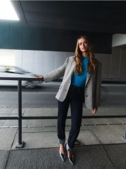 Marynarka oversize z wiskozą - wielobarwny. Marynarki i żakiety Reserved, l, bez wzorów, z tkaniny. W wyprzedaży za 139.99 zł.
