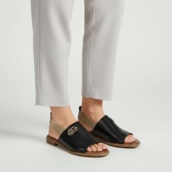 Sandały damskie Armodo, cholewka ze skóry naturalnej wsuwany fason elastyczna gumka z tyłu odkryte palce, czarne, 40473. Czarne sandały Armodo, bez wzorów, ze skóry, bez obcasa, bez zapięcia. Za 309.00 zł.