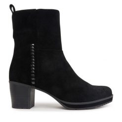 Botki Josef Seibel. Czarne botki Josef Seibel, bez wzorów, bez obcasa, na słupku, bez zapięcia. Za 649.99 zł.