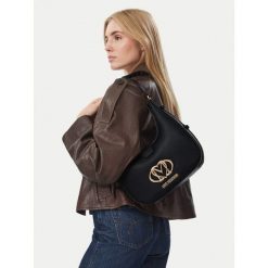 Torebka LOVE MOSCHINO. Czarne torebki klasyczne Love Moschino, bez wzorów, bez dodatków. Za 949.99 zł.